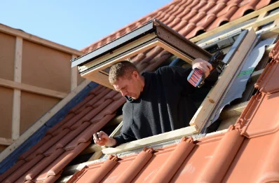 Pose de fenêtres de toit Velux à Saint-Planchers